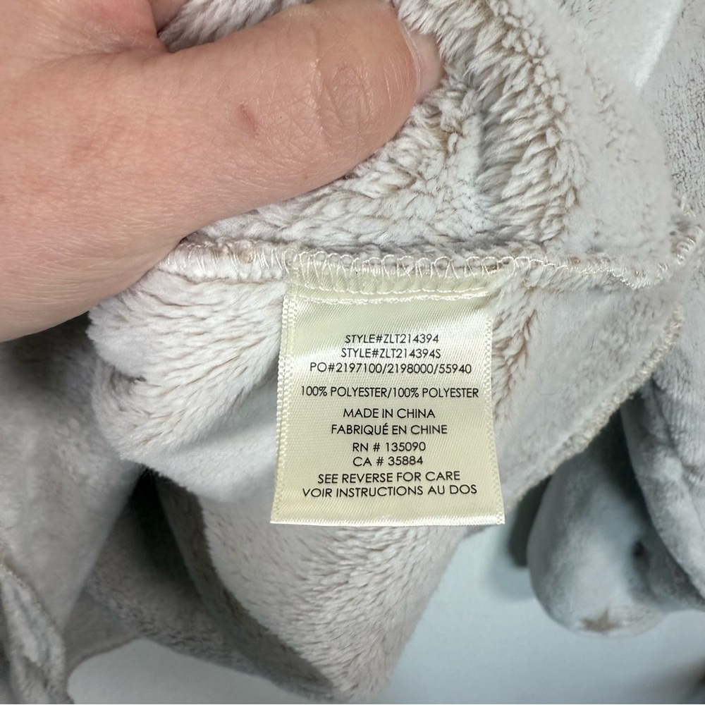 Z Supply Women’s Frosted Plush Star Long Sleeve Top Grey Size M - Picture 12 of 12